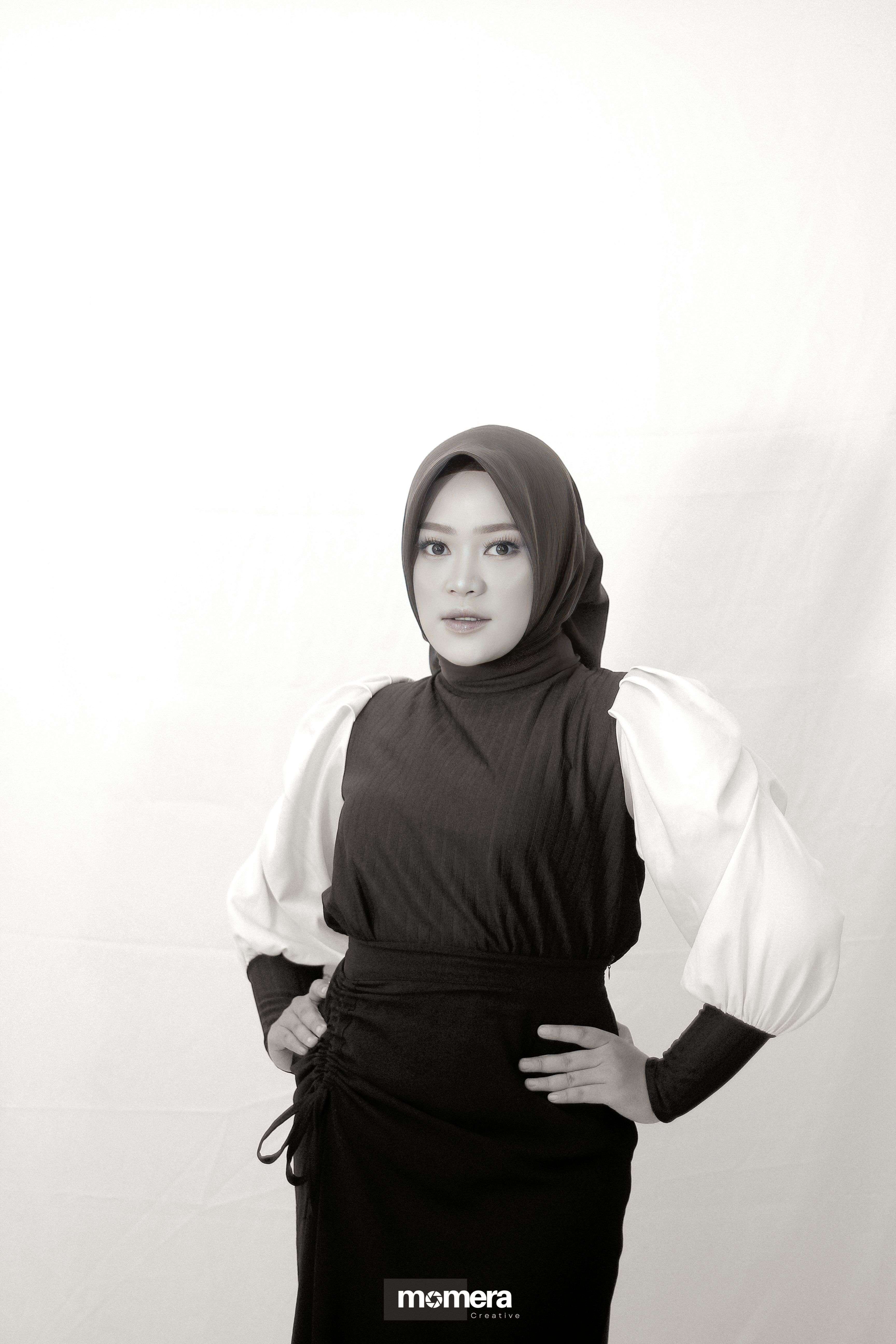DESI MARLIZA
